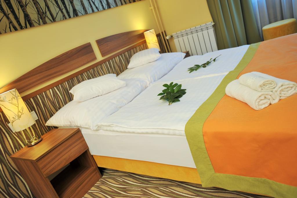 Park Hotel Gyula Quarto foto